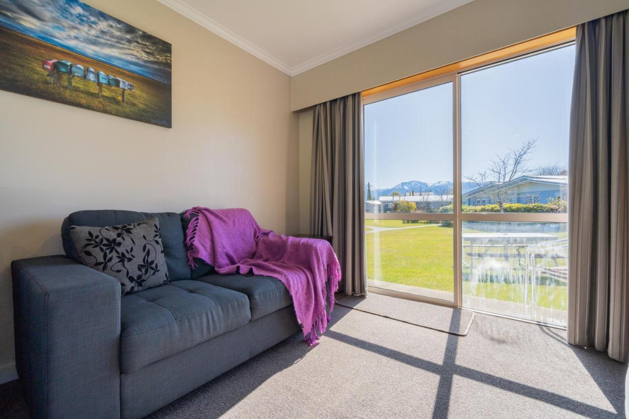 Te Anau Motel & Apartments Exterior photo