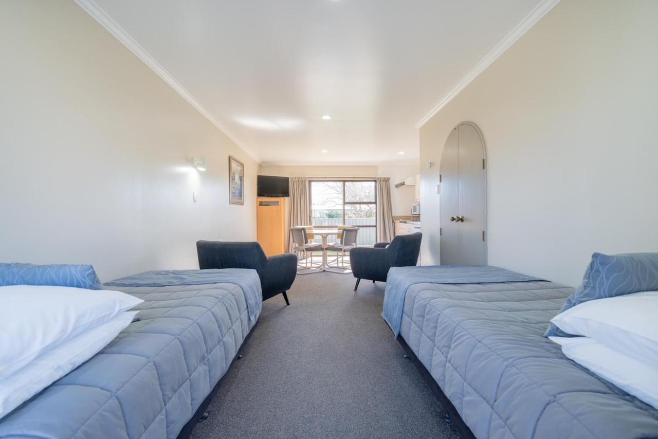 Te Anau Motel & Apartments Exterior photo